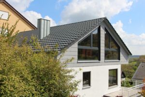 Neue Fassade von Glock Dach